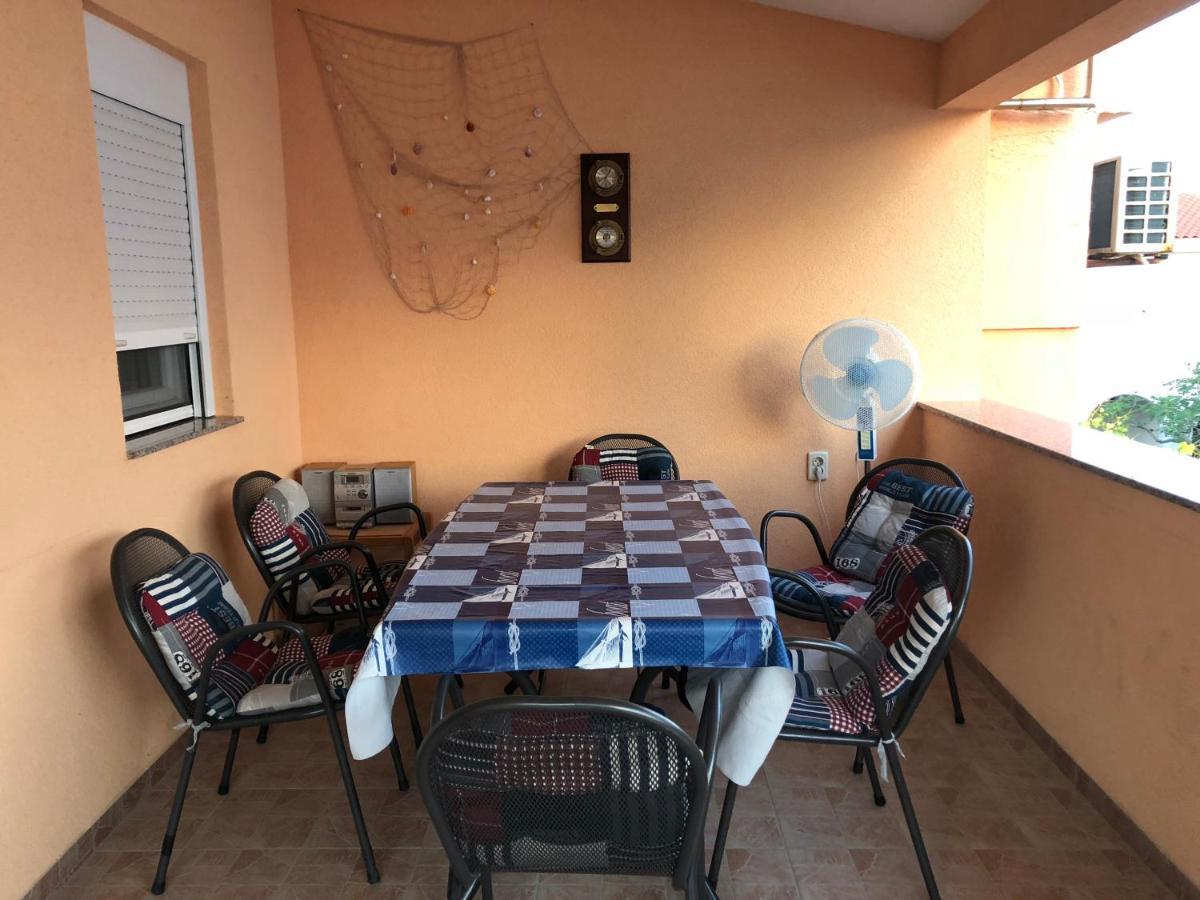 Apartman Luka Virアパートメント エクステリア 写真
