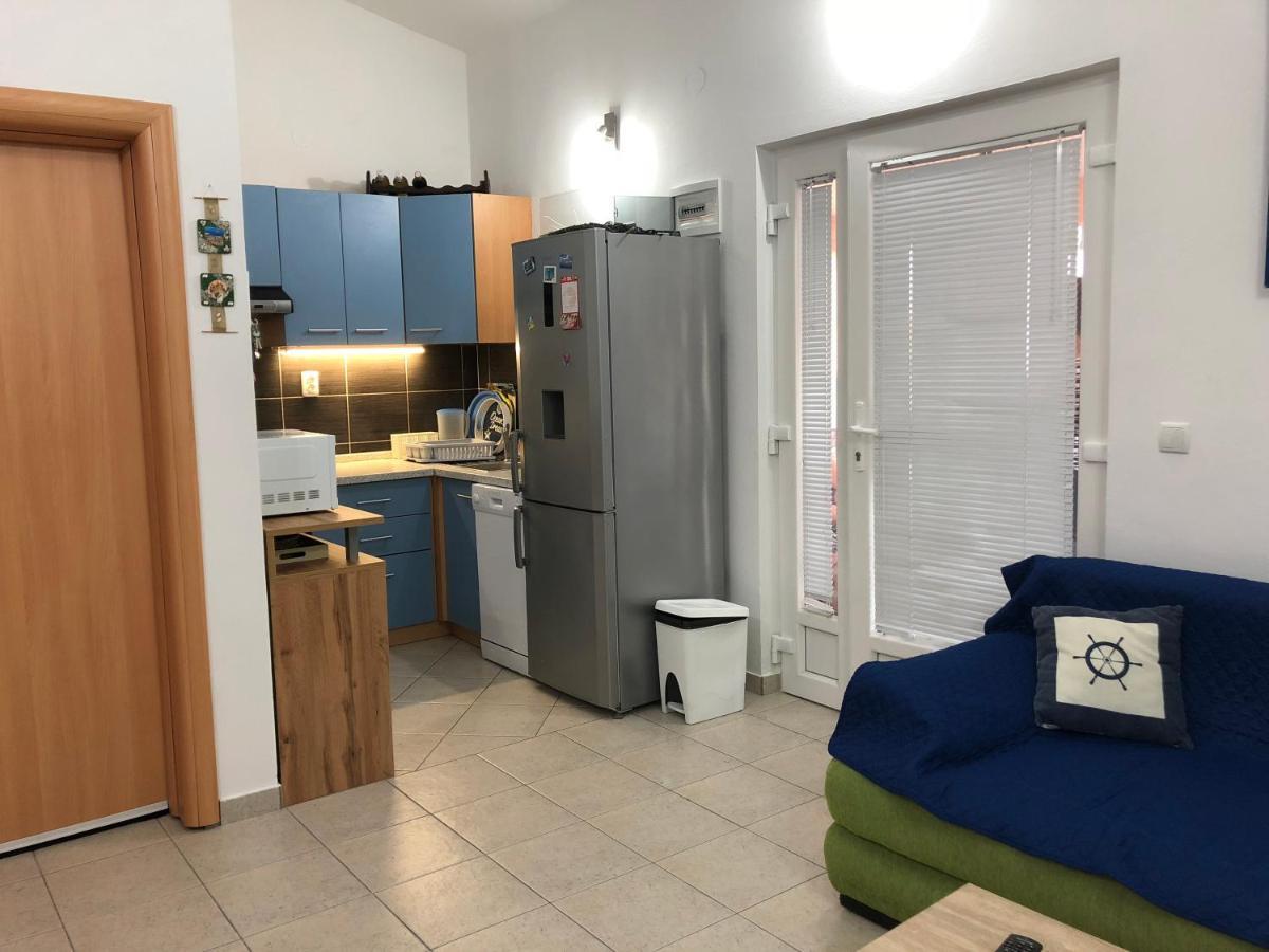 Apartman Luka Virアパートメント エクステリア 写真